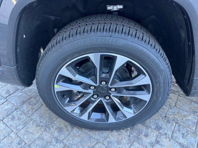 new 2025 Jeep Grand Cherokee L car, priced at $55,761