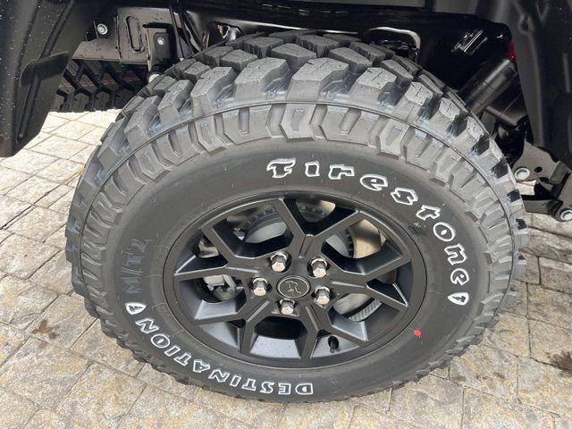 new 2025 Jeep Gladiator car, priced at $44,471