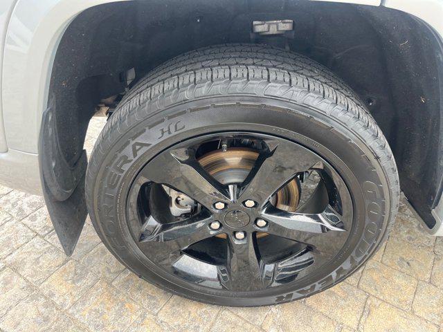 used 2023 Jeep Grand Cherokee car, priced at $37,366