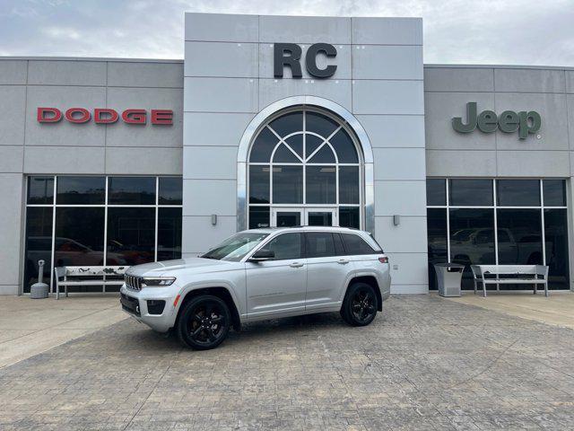 used 2023 Jeep Grand Cherokee car, priced at $37,366