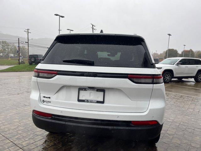 new 2025 Jeep Grand Cherokee car, priced at $40,722