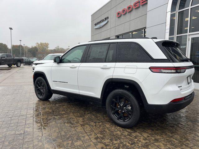 new 2025 Jeep Grand Cherokee car, priced at $40,722