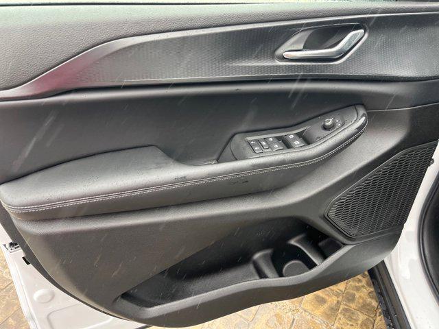 new 2025 Jeep Grand Cherokee car, priced at $40,722