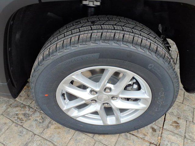 new 2025 Jeep Grand Cherokee L car, priced at $41,266