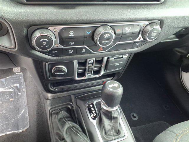 new 2025 Jeep Wrangler car, priced at $39,494