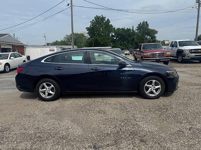 used 2016 Chevrolet Malibu car, priced at $9,495