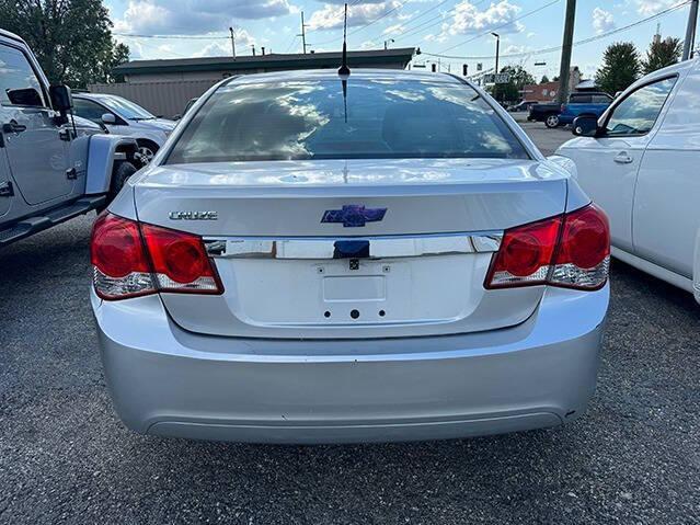 used 2014 Chevrolet Cruze car, priced at $4,995