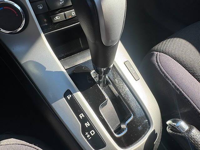 used 2013 Chevrolet Cruze car, priced at $7,495