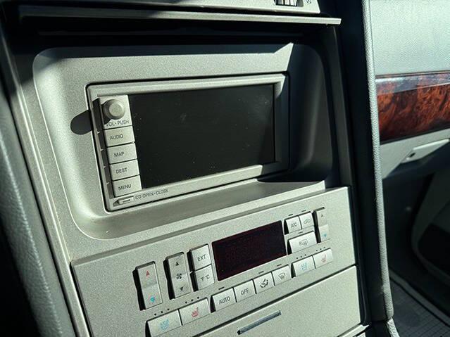 used 2005 Lincoln Navigator car, priced at $3,995