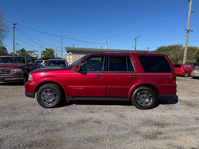 used 2005 Lincoln Navigator car, priced at $3,995