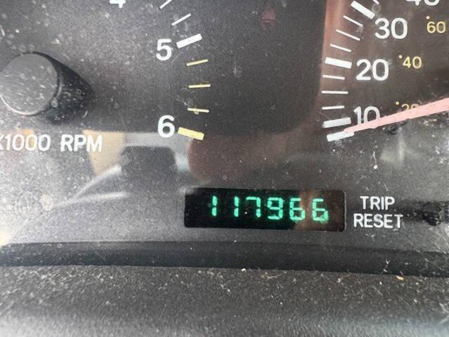 used 2000 Jeep Cherokee car, priced at $8,995