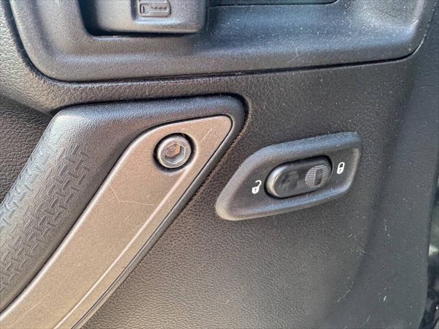 used 2014 Jeep Wrangler Unlimited car, priced at $11,995