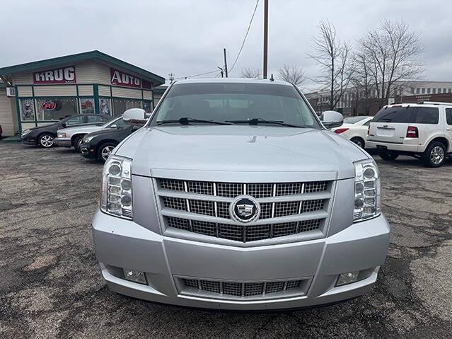 used 2012 Cadillac Escalade car, priced at $9,995