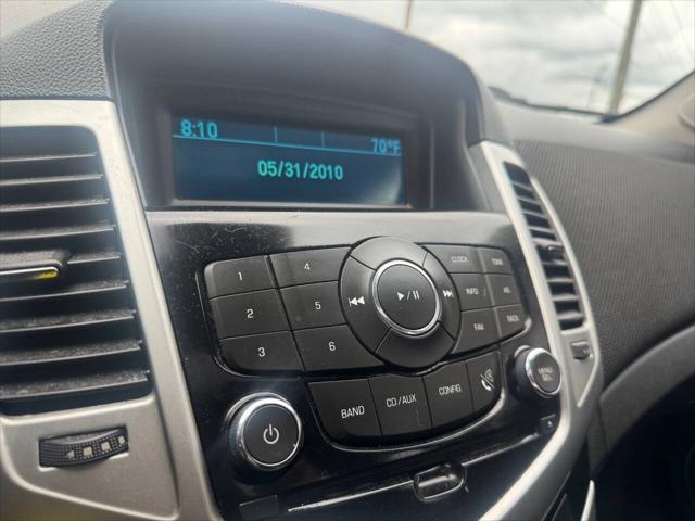 used 2014 Chevrolet Cruze car, priced at $5,495