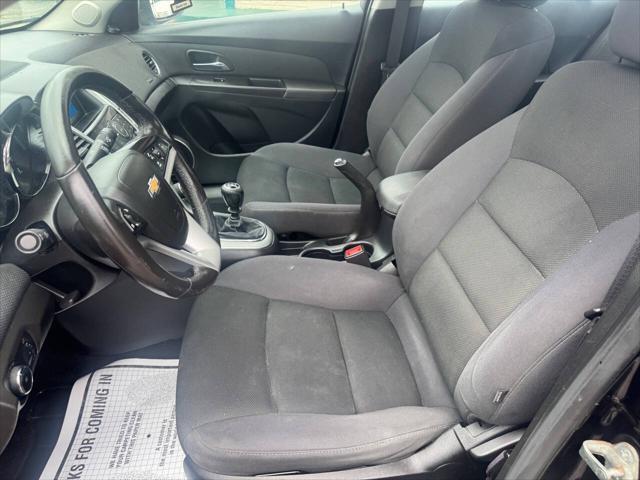 used 2014 Chevrolet Cruze car, priced at $5,495