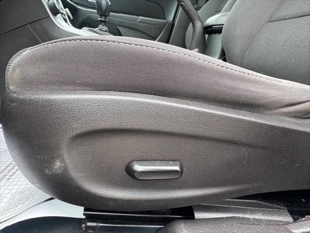 used 2014 Chevrolet Cruze car, priced at $5,495