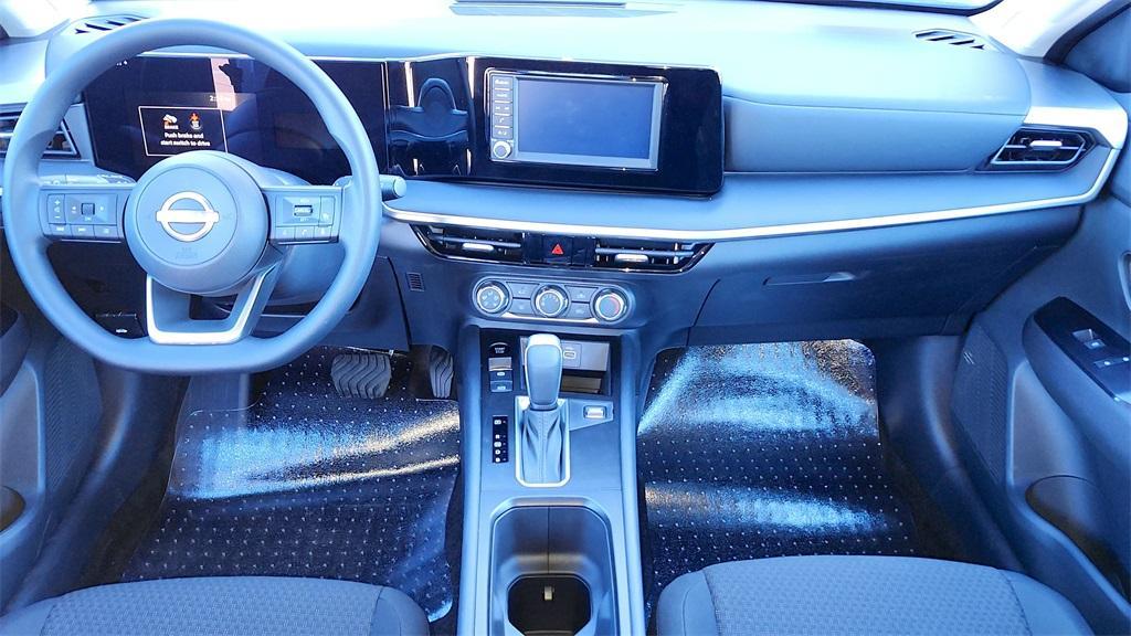new 2025 Nissan Kicks car, priced at $23,061