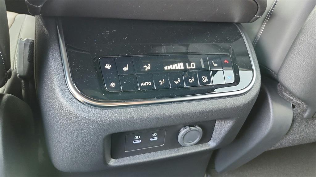 new 2025 Nissan Armada car, priced at $68,710