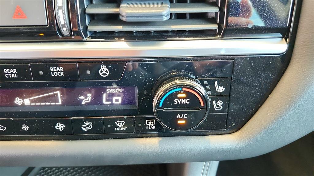 new 2025 Nissan Pathfinder car, priced at $47,552