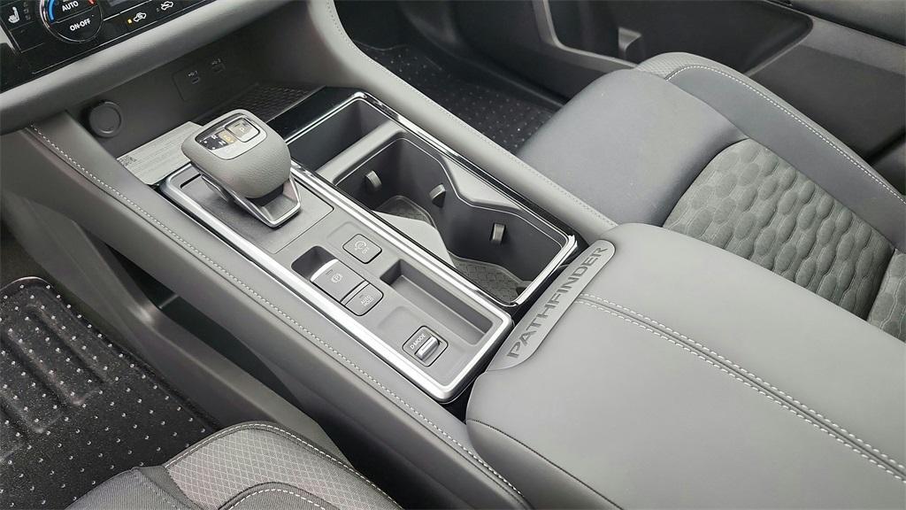 new 2025 Nissan Pathfinder car, priced at $39,284