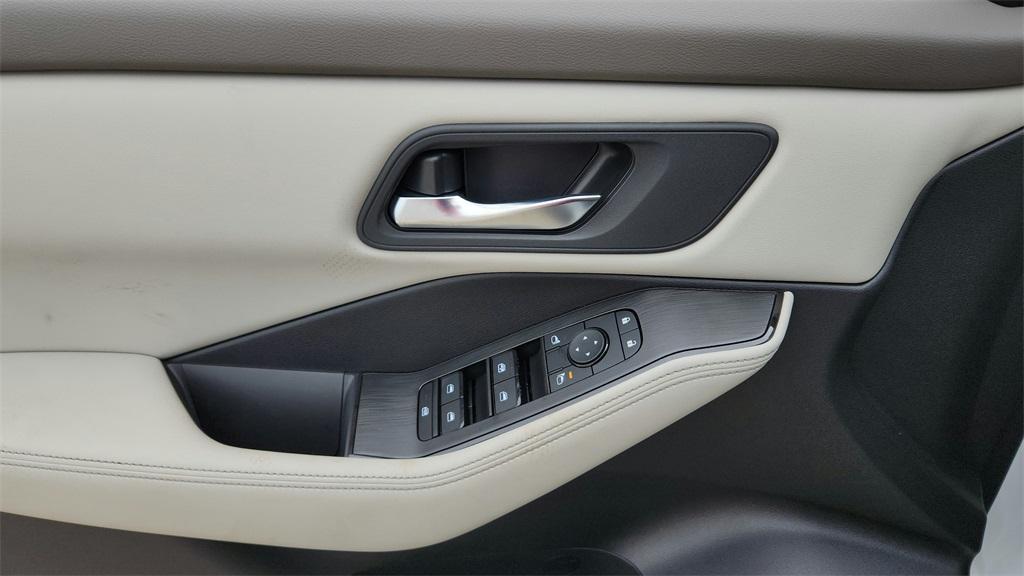 new 2025 Nissan Rogue car, priced at $29,451