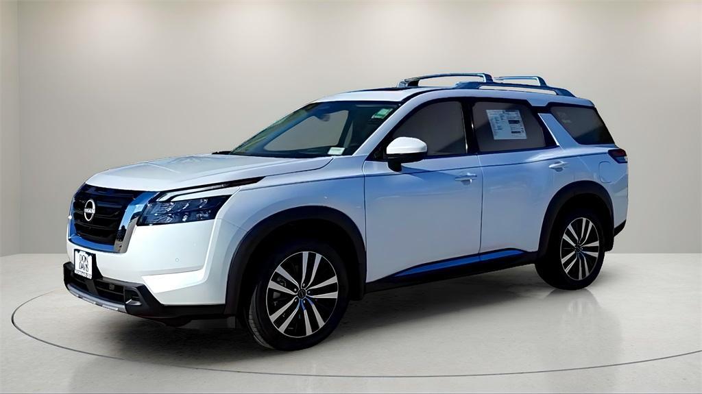 new 2024 Nissan Pathfinder car, priced at $42,999