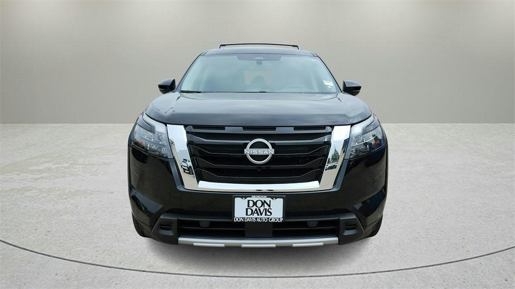 new 2025 Nissan Pathfinder car, priced at $47,391