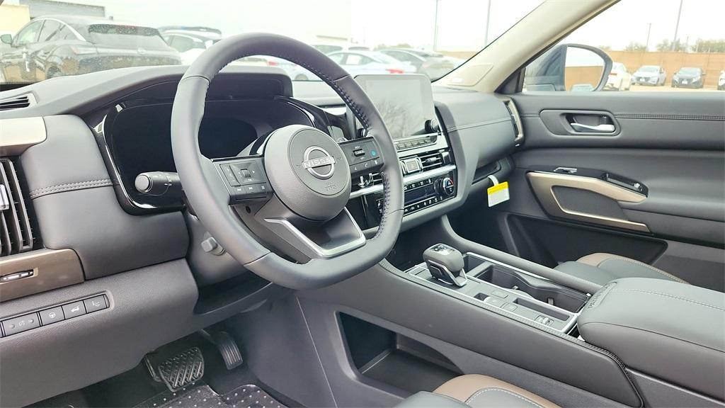 new 2025 Nissan Pathfinder car, priced at $47,391