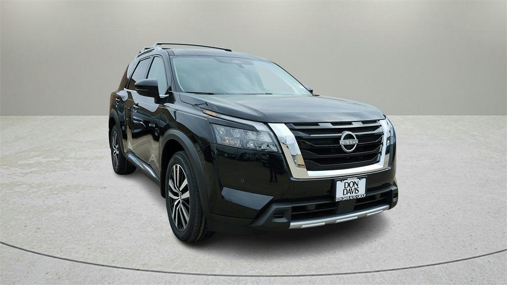 new 2025 Nissan Pathfinder car, priced at $47,391