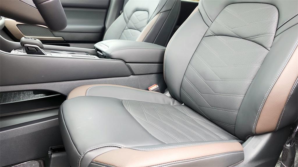 new 2025 Nissan Pathfinder car, priced at $47,391