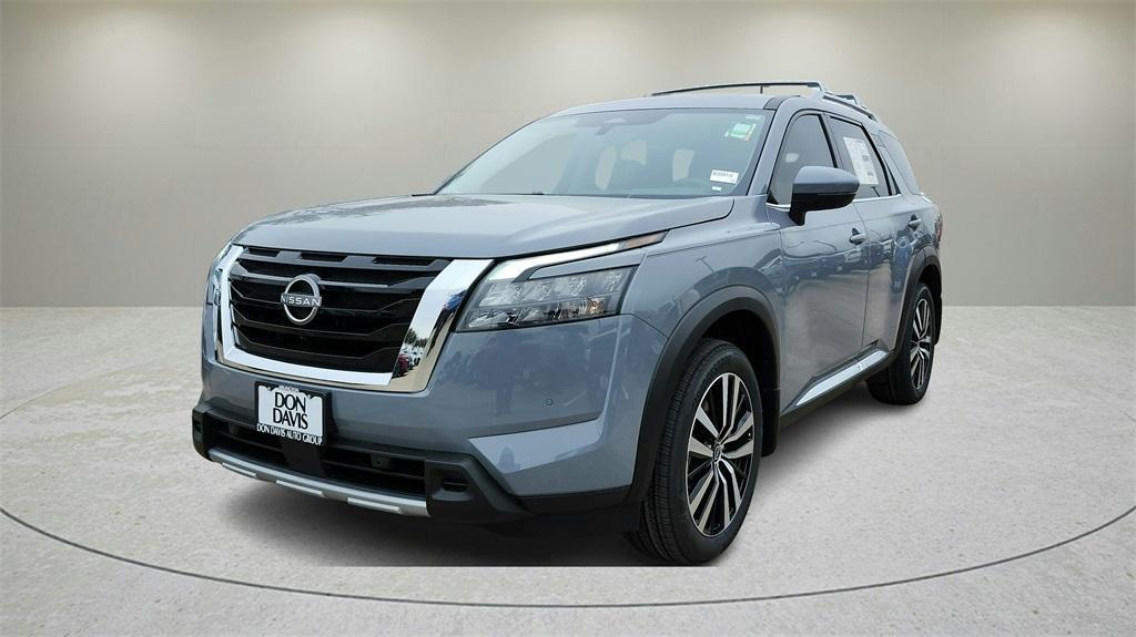 new 2025 Nissan Pathfinder car, priced at $48,669