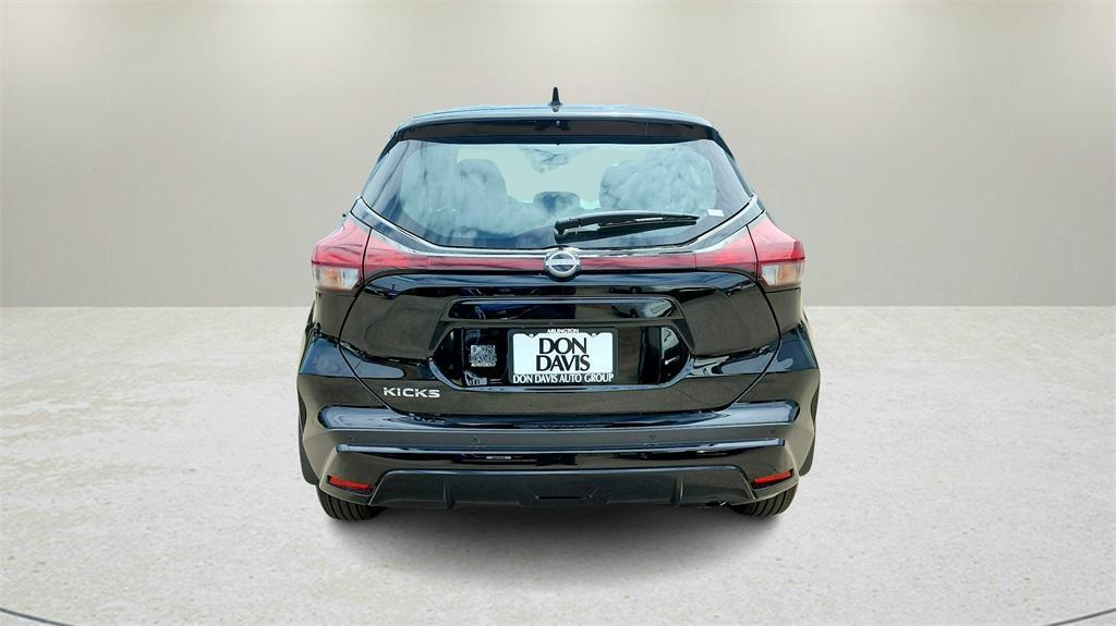 new 2025 Nissan Kicks Play car, priced at $19,857