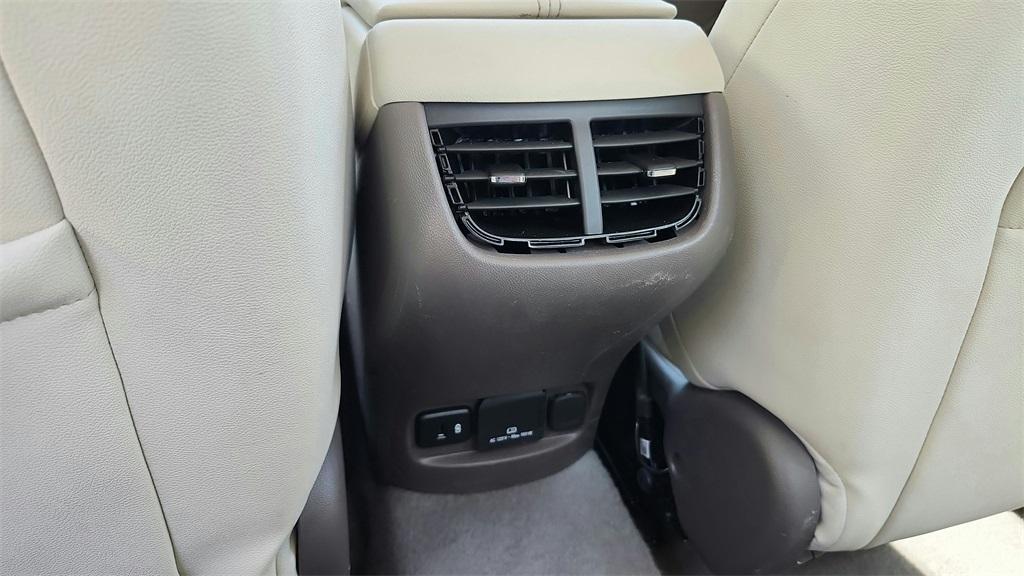 used 2024 Chevrolet Malibu car, priced at $22,185
