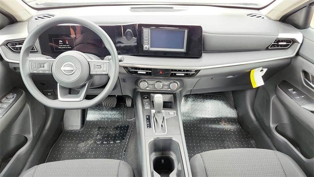new 2025 Nissan Kicks car, priced at $23,220