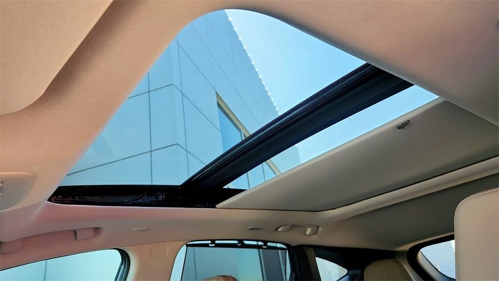 new 2025 Nissan Murano car, priced at $50,016