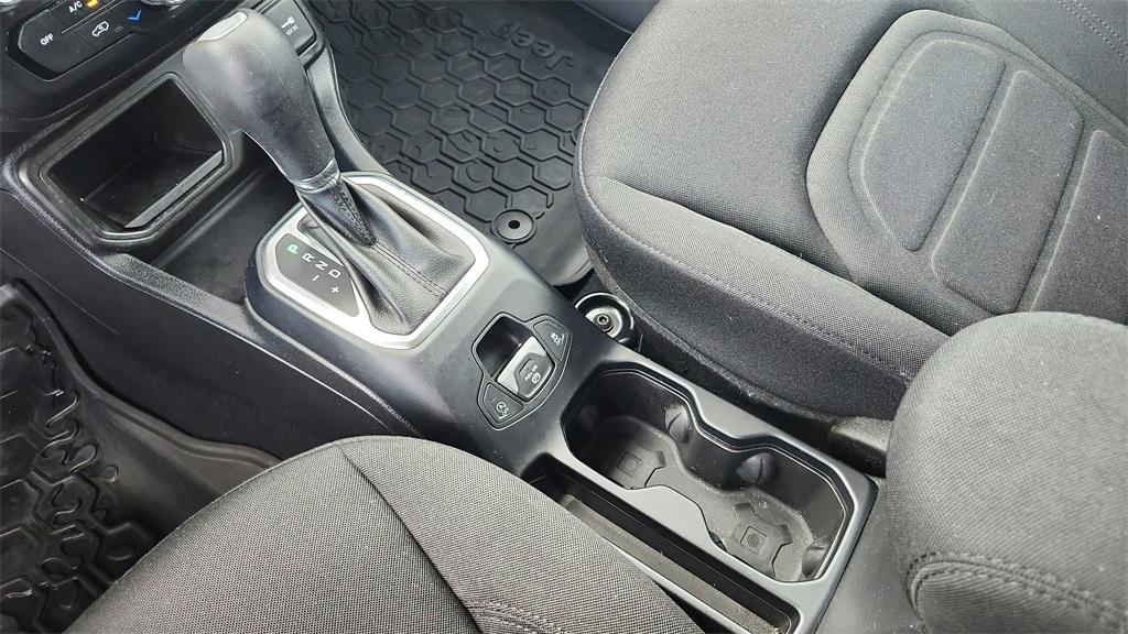 used 2020 Jeep Renegade car, priced at $15,179