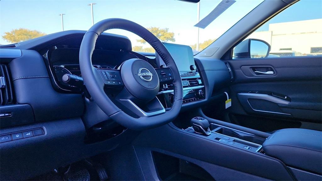 new 2025 Nissan Pathfinder car, priced at $43,836