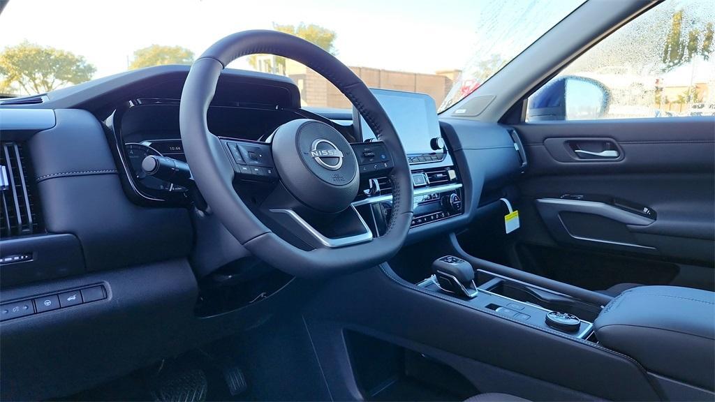 new 2025 Nissan Pathfinder car, priced at $45,364