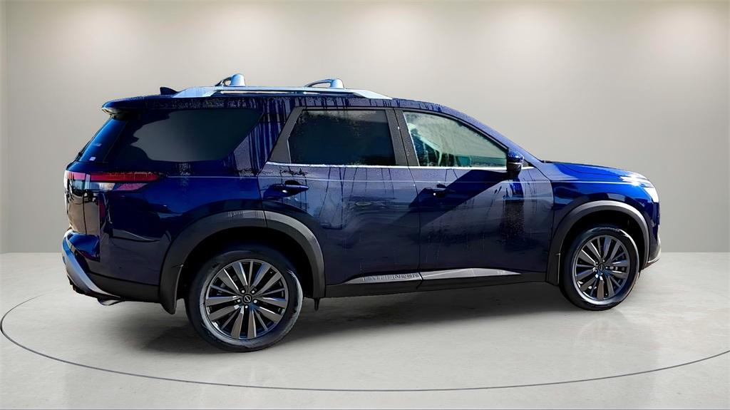 new 2025 Nissan Pathfinder car, priced at $45,364