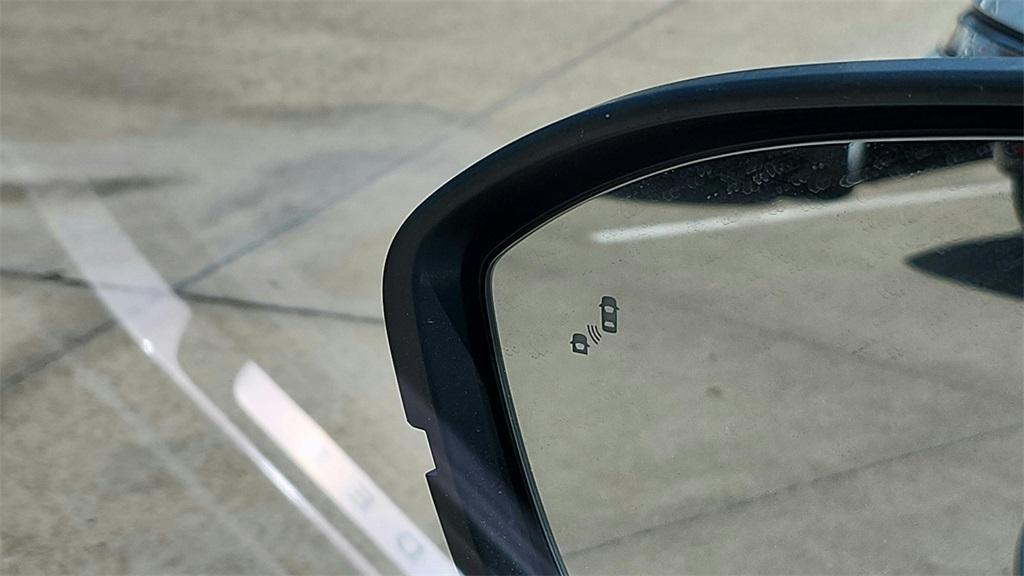 new 2025 Nissan Pathfinder car, priced at $44,752