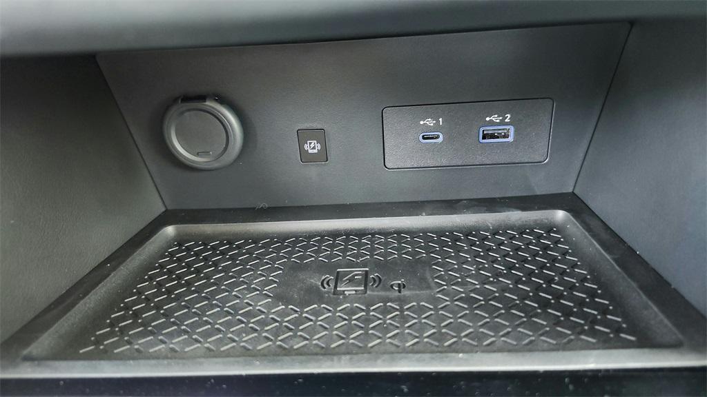 new 2025 Nissan Pathfinder car, priced at $44,752