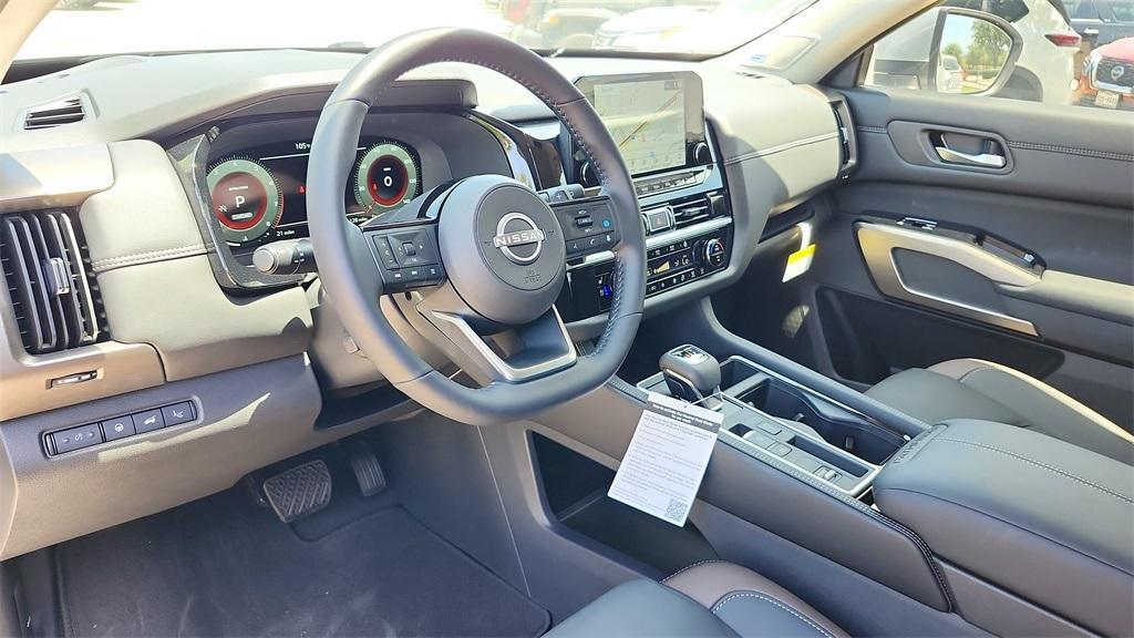 new 2025 Nissan Pathfinder car, priced at $45,752