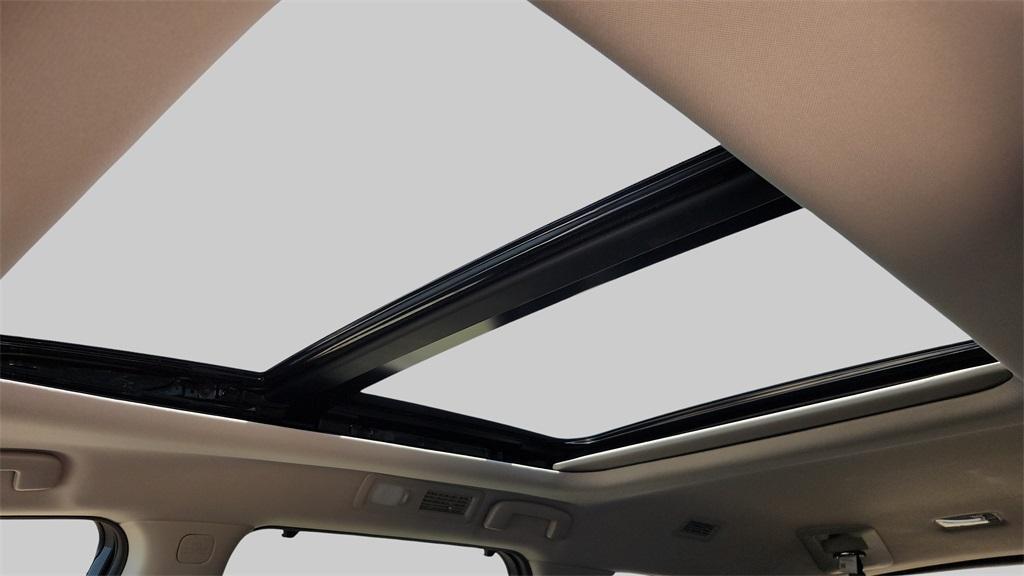 new 2025 Nissan Pathfinder car, priced at $44,752