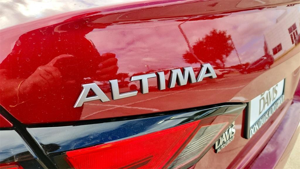 new 2025 Nissan Altima car, priced at $27,357