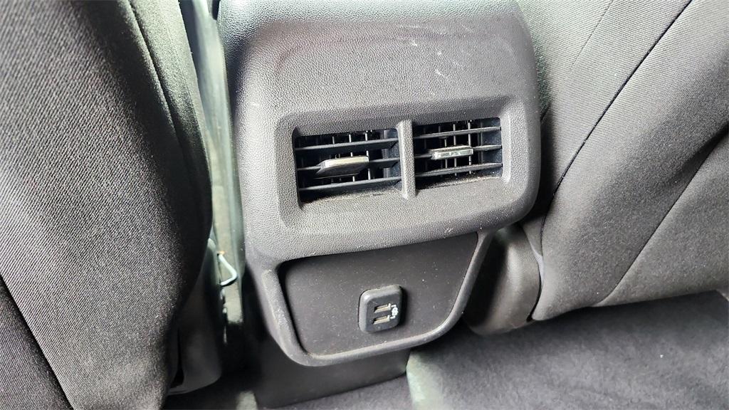 used 2021 Chevrolet Equinox car, priced at $14,948