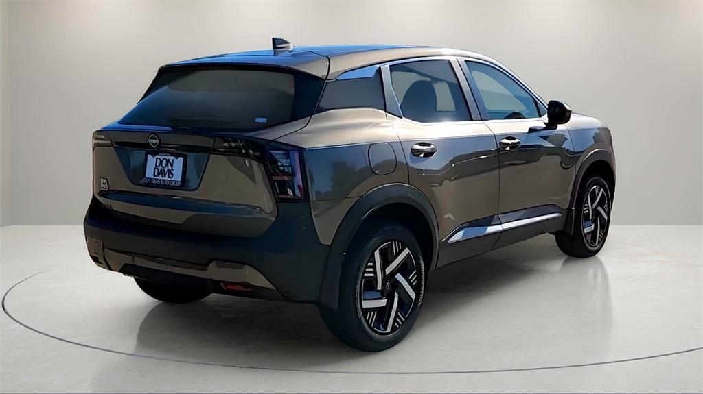 new 2025 Nissan Kicks car, priced at $24,383