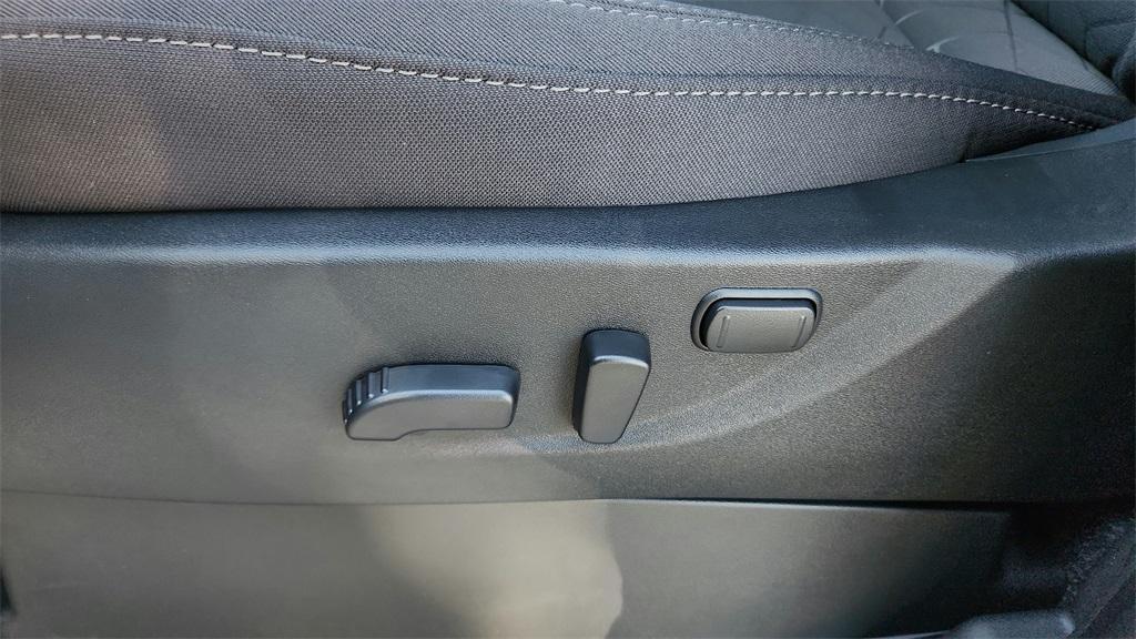 used 2025 Nissan Frontier car, priced at $28,889