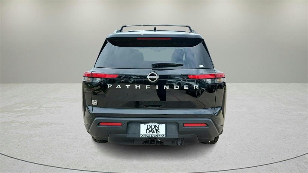 new 2025 Nissan Pathfinder car, priced at $40,198