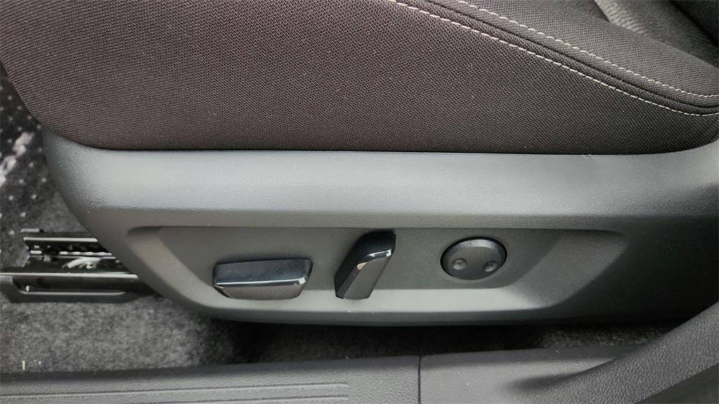 new 2025 Nissan Rogue car, priced at $30,036
