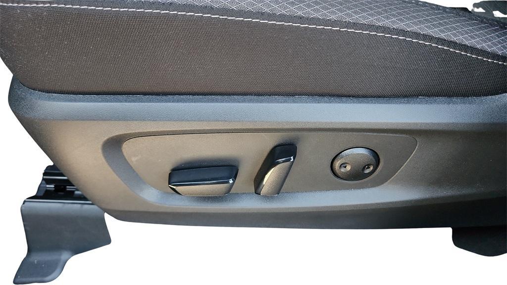 new 2025 Nissan Pathfinder car, priced at $35,866